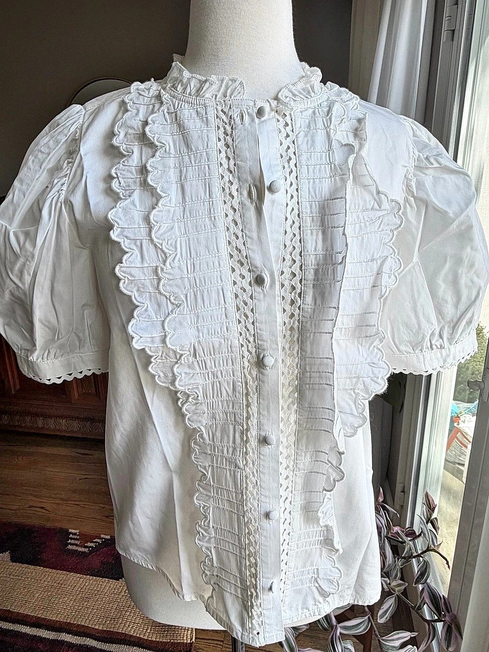 KOURT Cotton Lace Pintuck Button Blouse-SZ Small Like New